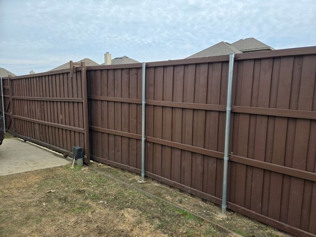 120 Sweet Gum Street, Red Oak, TX 75154