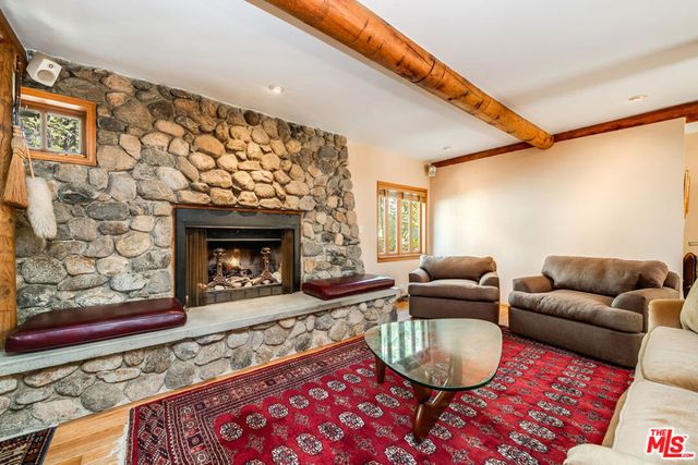 454 E Rustic Road, Santa Monica, CA 90402