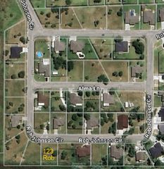 123 Rob, Rockport, TX 78382