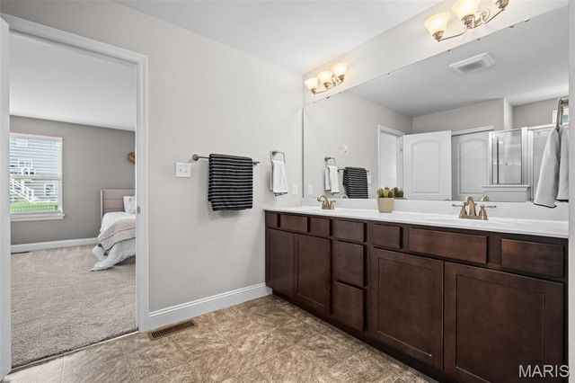 862 Topsfield Drive, Lake St Louis, MO 63367