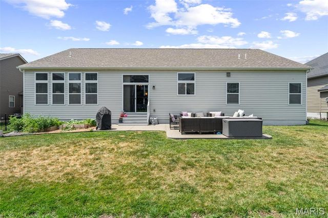 862 Topsfield Drive, Lake St Louis, MO 63367