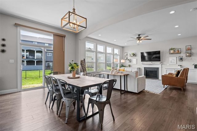 862 Topsfield Drive, Lake St Louis, MO 63367