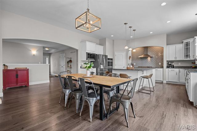 862 Topsfield Drive, Lake St Louis, MO 63367