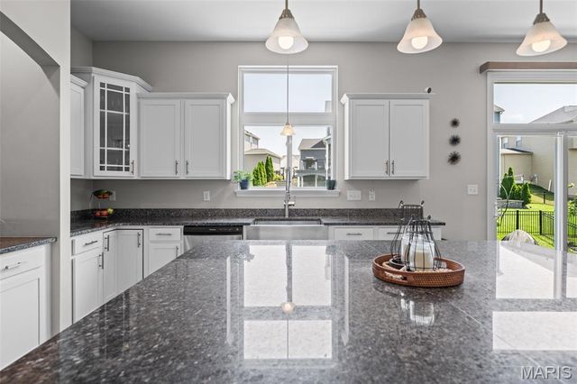 862 Topsfield Drive, Lake St Louis, MO 63367