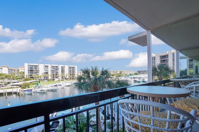 2687 N Ocean Boulevard G-305, Boca Raton, FL 33431