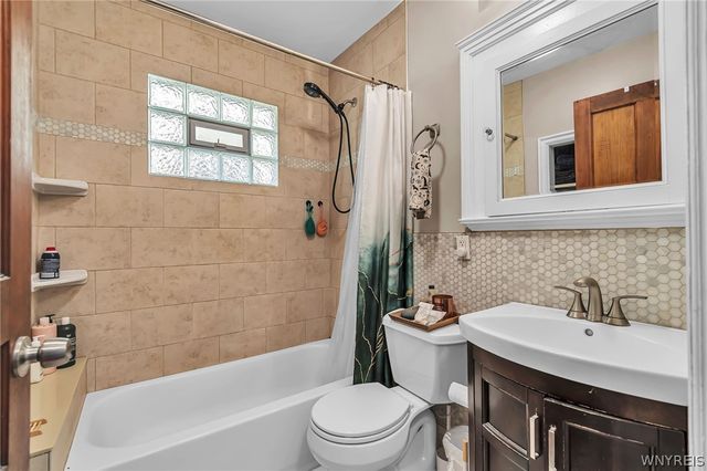 11 15th Street, Buffalo, NY 14213
