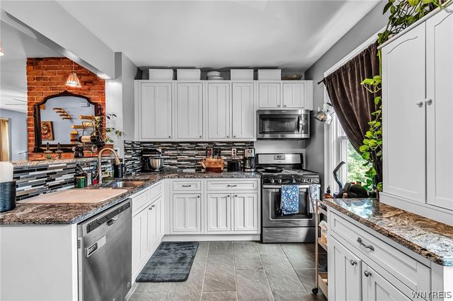 11 15th Street, Buffalo, NY 14213