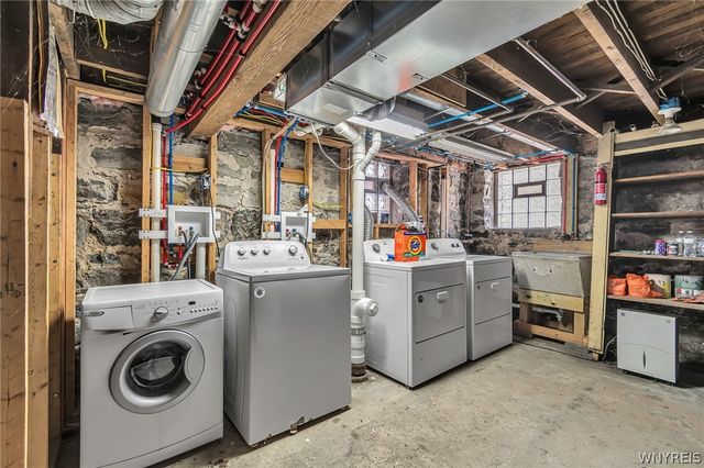 11 15th Street, Buffalo, NY 14213