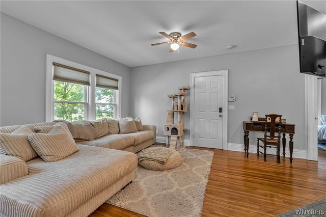 11 15th Street, Buffalo, NY 14213