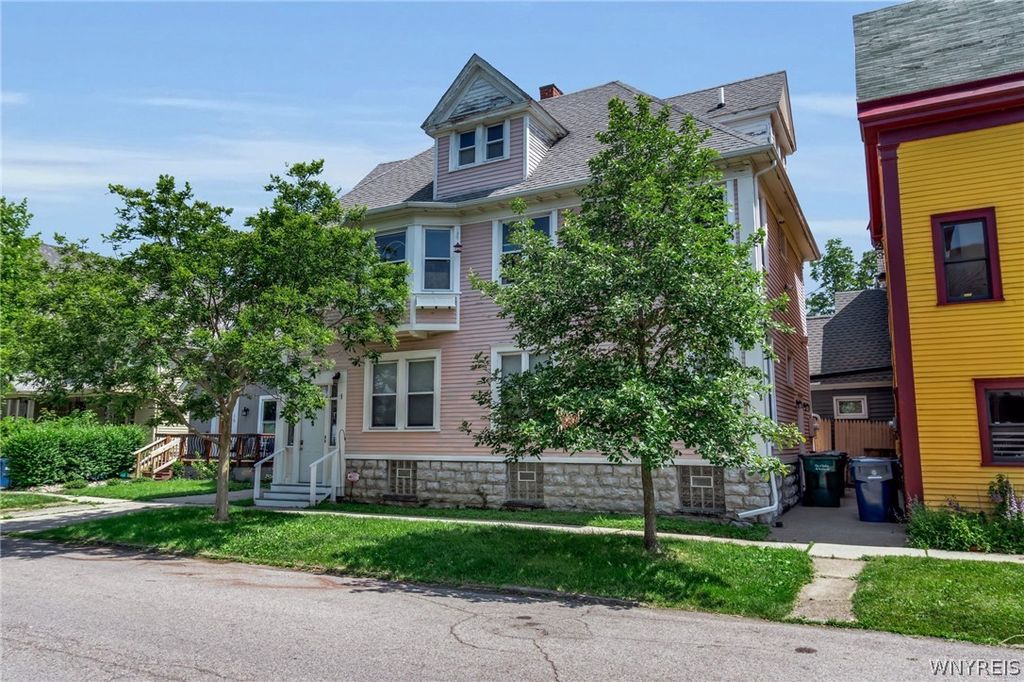 11 15th Street, Buffalo, NY 14213
