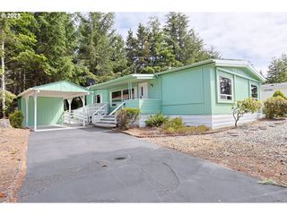 507 PUERTO VISTA Dr, Coos Bay, OR 97420