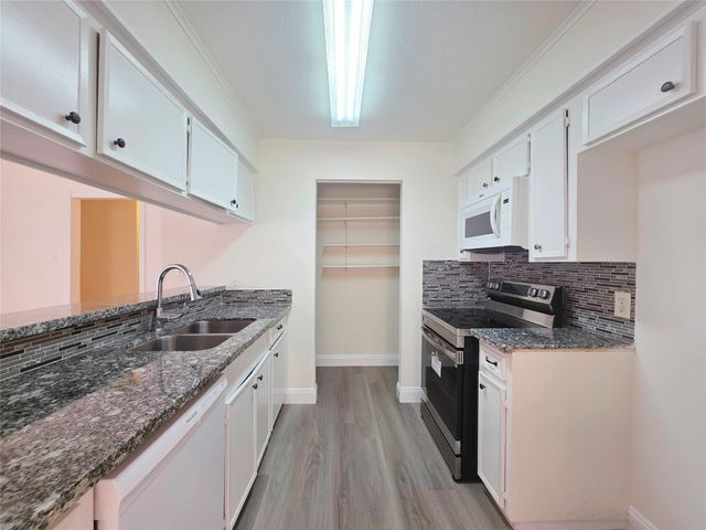 1912 Tremont Court, Rosenberg, TX 77471