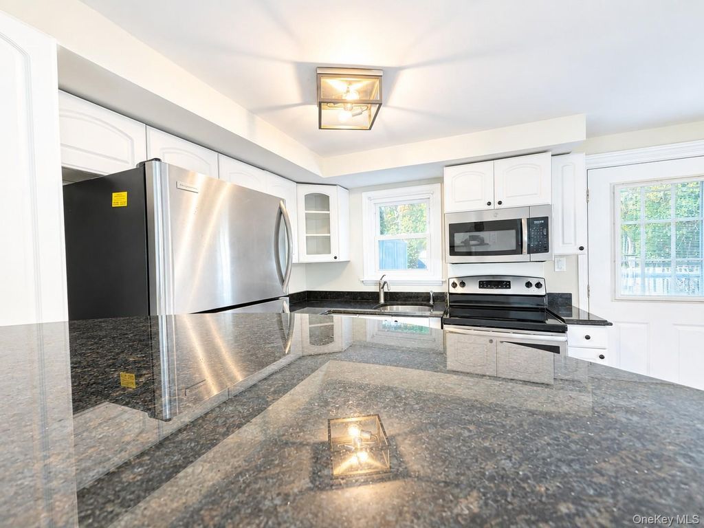98 Magnolia Drive, Rocky Point, NY 11778 — photo 5