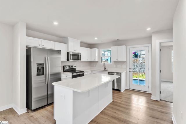 901 Leyburn Lane, Greenville, SC 29617