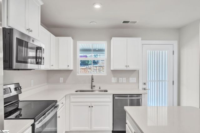 901 Leyburn Lane, Greenville, SC 29617