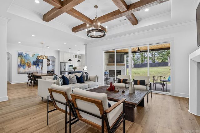 6105 Fait Road, Benton, AR 72019