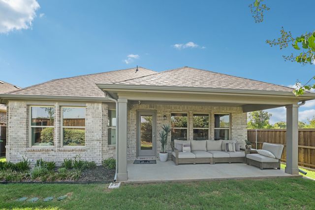 1048 Tarryhill Drive, Crowley, TX 76036
