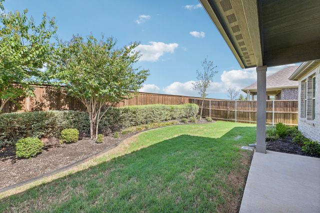 1048 Tarryhill Drive, Crowley, TX 76036