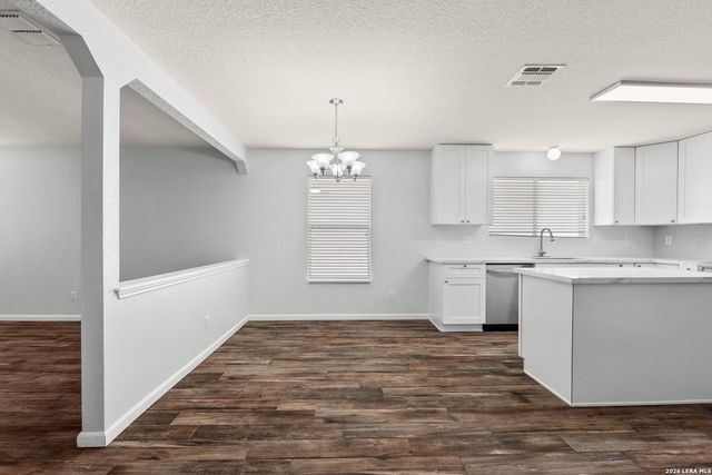 27119 Rustic Horse, San Antonio, TX 78260