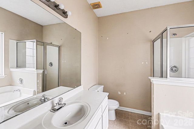 6648 Hampton Way Drive, Charlotte, NC 28213