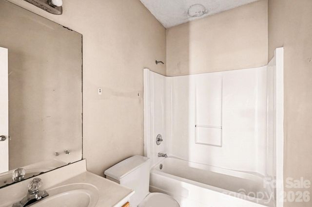 6648 Hampton Way Drive, Charlotte, NC 28213