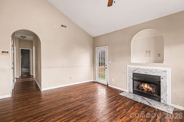 6648 Hampton Way Drive, Charlotte, NC 28213