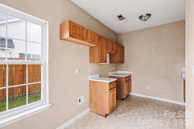 6648 Hampton Way Drive, Charlotte, NC 28213