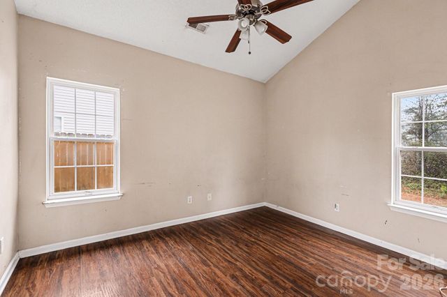 6648 Hampton Way Drive, Charlotte, NC 28213