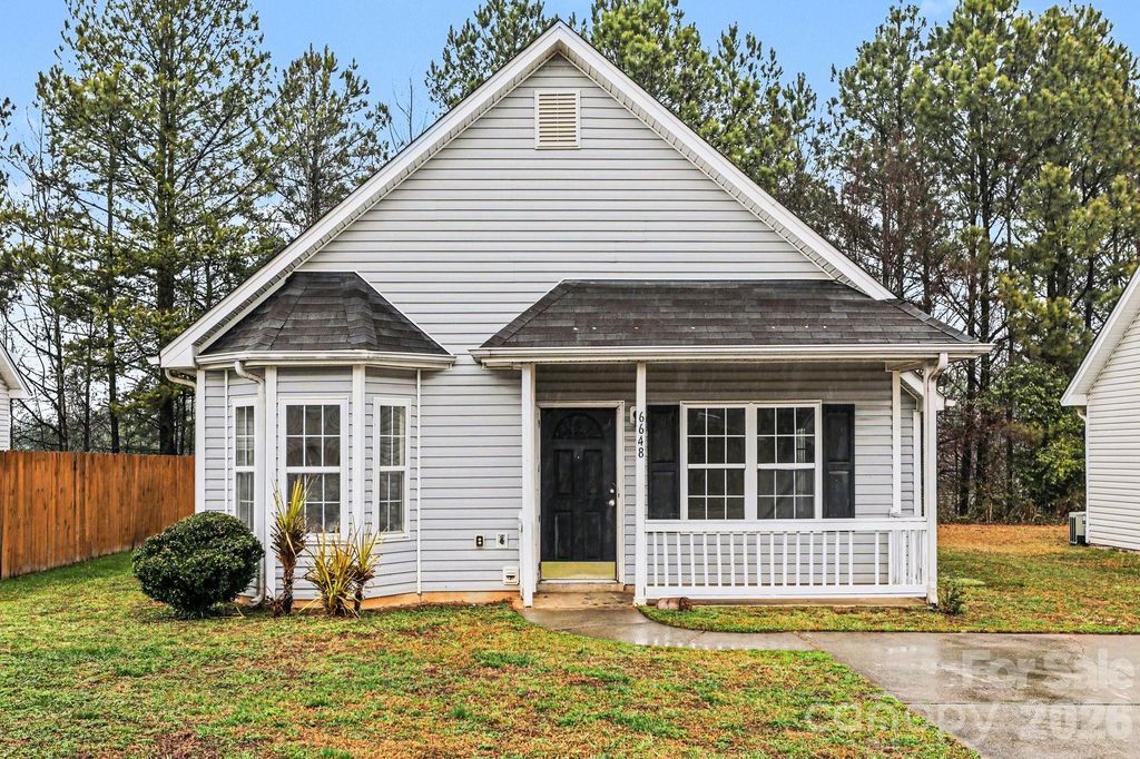 6648 Hampton Way Drive, Charlotte, NC 28213