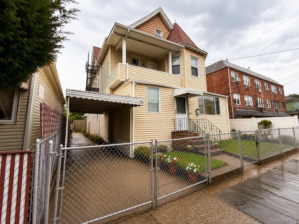 95-15 118th Street, Richmond Hill S., NY 11419 — photo 2