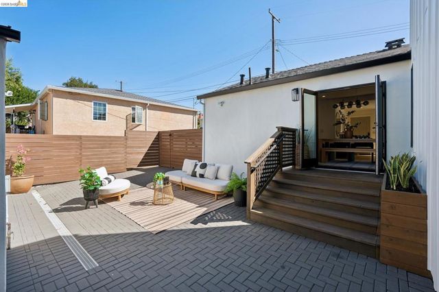 18977 Patton Dr, Castro Valley, CA 94546