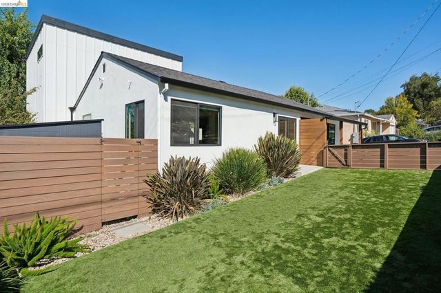 18977 Patton Dr, Castro Valley, CA 94546