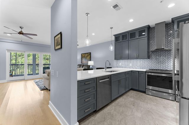 1604 Hopeman Lane, Mount Pleasant, SC 29466