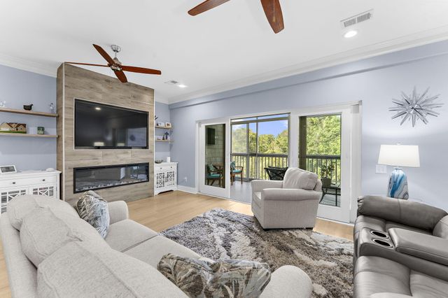 1604 Hopeman Lane, Mount Pleasant, SC 29466