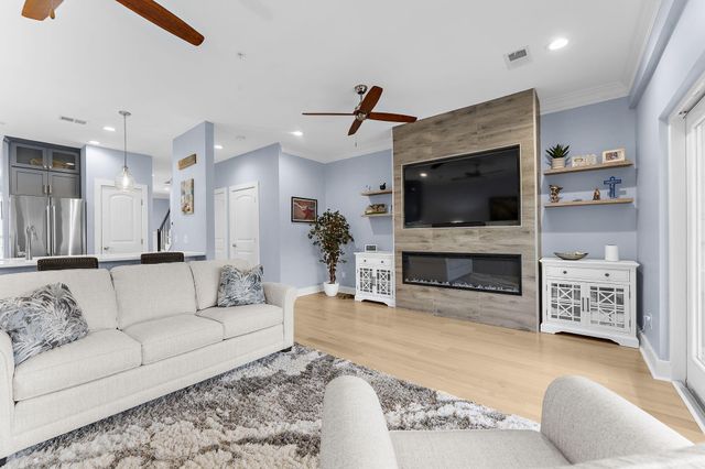 1604 Hopeman Lane, Mount Pleasant, SC 29466