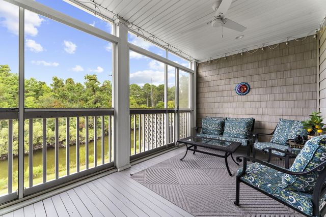 1604 Hopeman Lane, Mount Pleasant, SC 29466