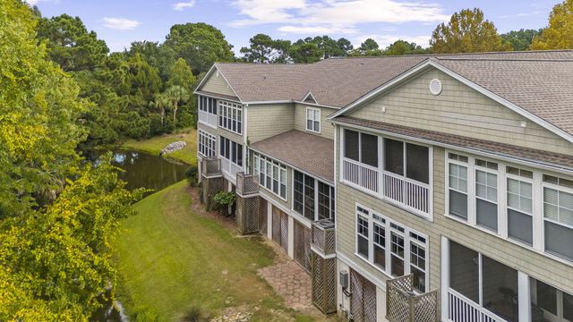 1604 Hopeman Lane, Mount Pleasant, SC 29466