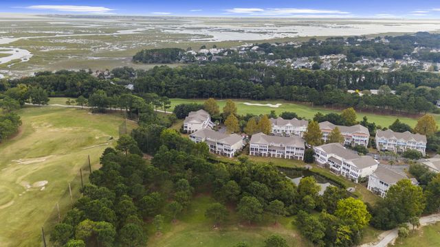 1604 Hopeman Lane, Mount Pleasant, SC 29466