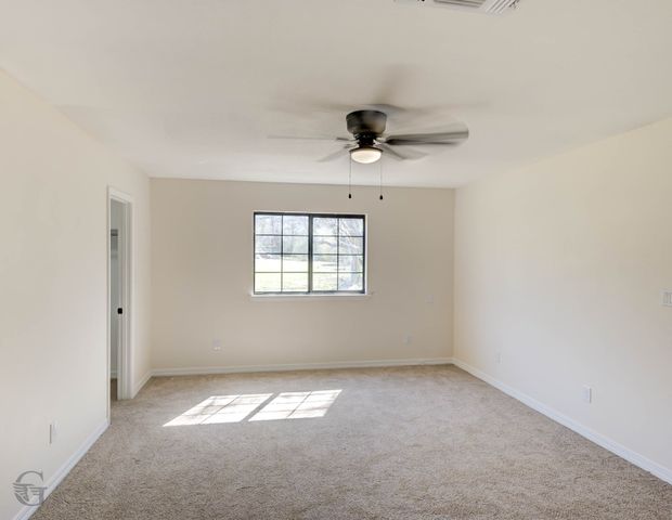 6343 President, Keithville, LA 71047