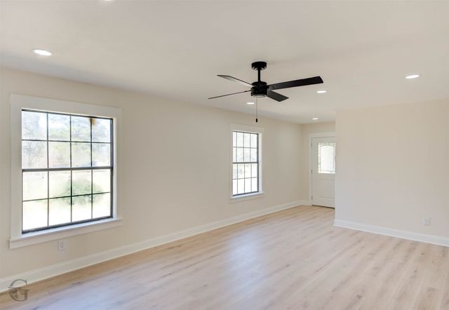 6343 President, Keithville, LA 71047