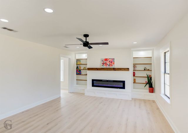 6343 President, Keithville, LA 71047