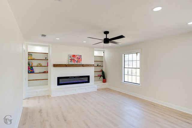 6343 President, Keithville, LA 71047