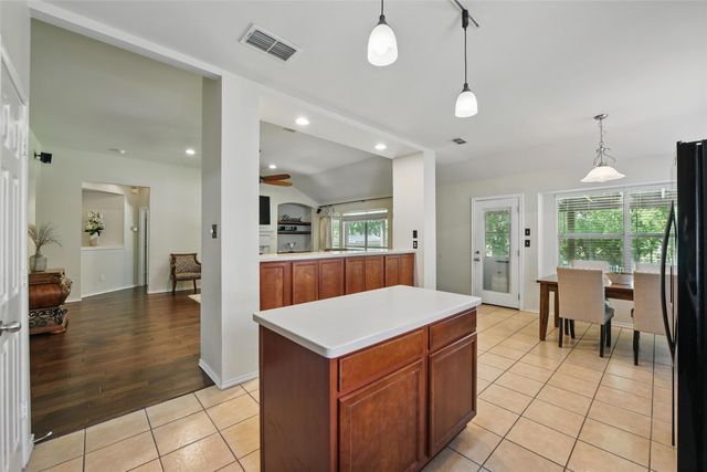 6008 Creekway Drive, Denton, TX 76226