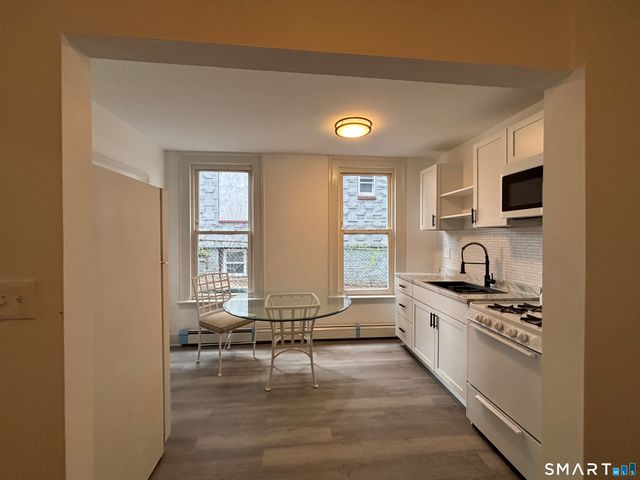 118-120 Pequonnock Street, Bridgeport, CT 06604