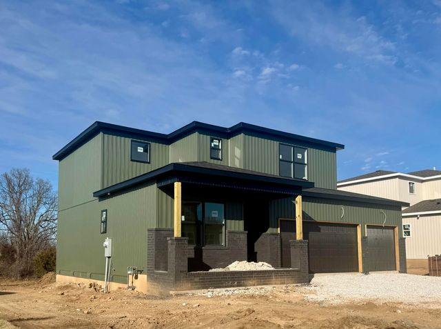 118 E Acacia Circle, Clever, MO 65631