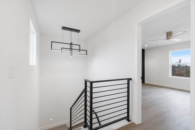 118 E Acacia Circle, Clever, MO 65631