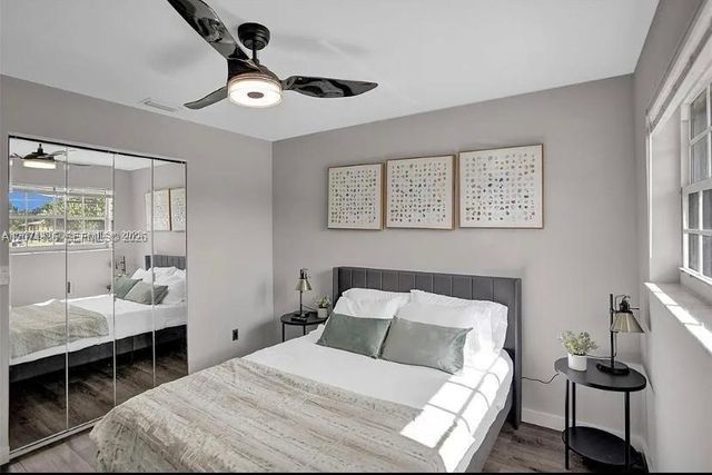302 NW 9th Street, Hallandale Beach, FL 33009