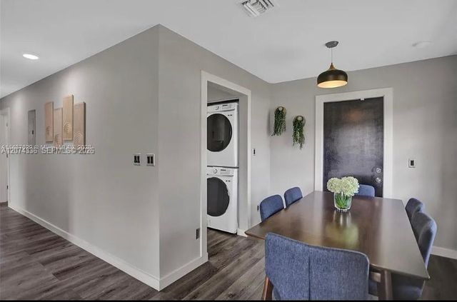 302 NW 9th Street, Hallandale Beach, FL 33009