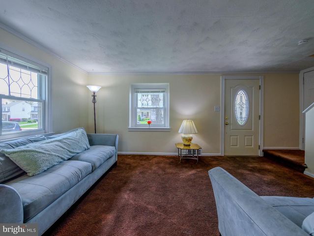 424 HOLMES RD, Morton, PA 19070