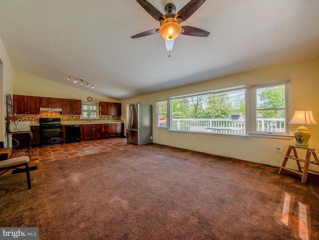 424 HOLMES RD, Morton, PA 19070